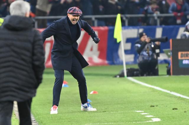 血性教练相遇气氛祥和 11年后穆帅又给米哈送分